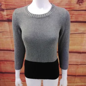 LOFT GRAY BLACK SWEATER SIZE SMALL TCC